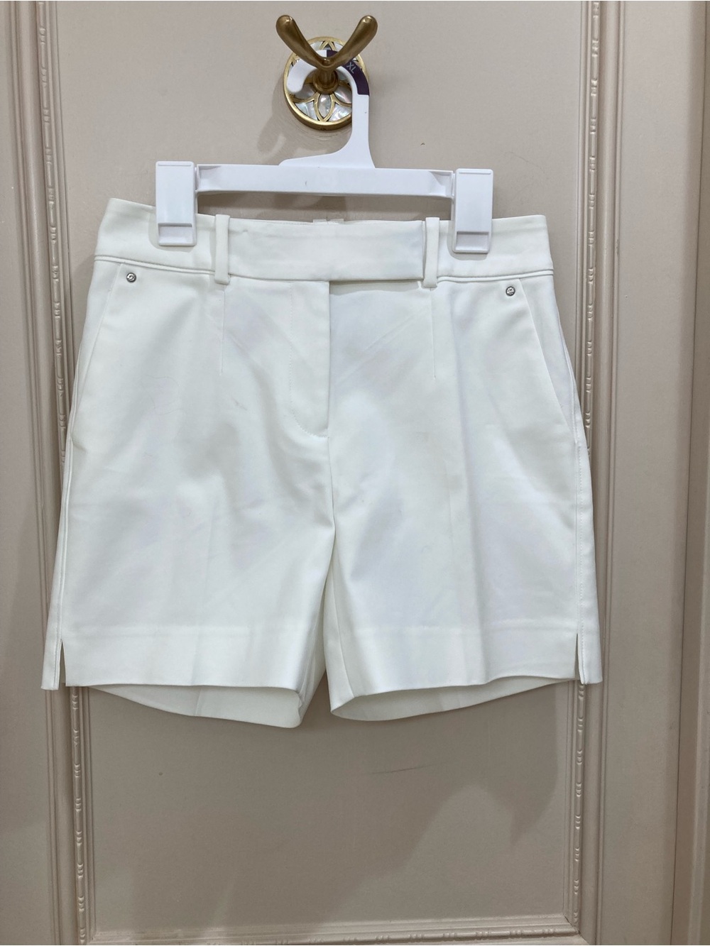 White House Black Market White Tailored 5”Shorts